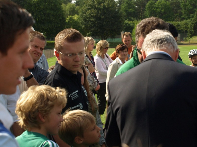 TSVBardowick-Eröffnung-Minispielfeld-mit-FranzBeckenbauer-004