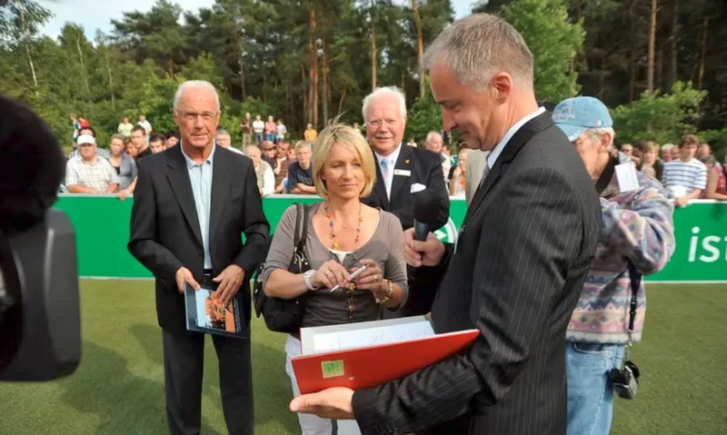 TSVBardowick-Eröffnung-Minispielfeld-mit-FranzBeckenbauer-043